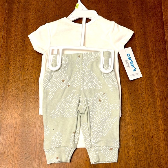 HOPPY EASTER Newborn 2 piece outfit * Short Sleeve Onesie * pair of Long Pants * - Picture 9 of 12